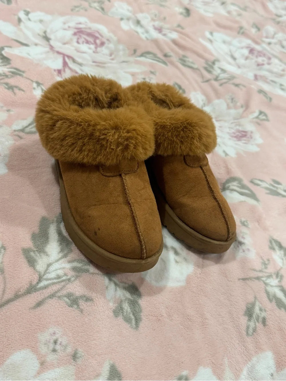 Cozy Women's Faux Fur Lined Mule - Chestnut Brown